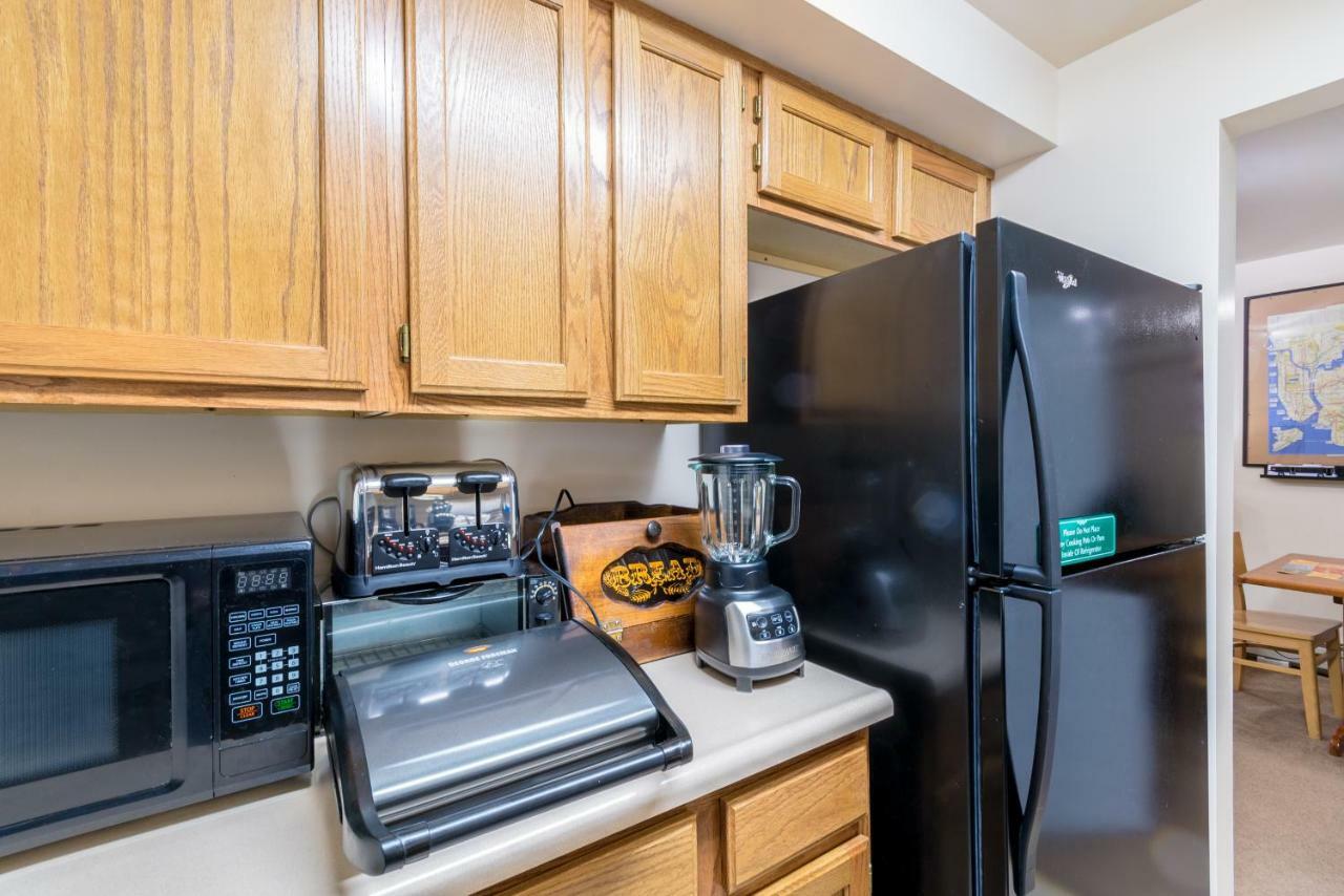 Two-Bedroom Serviced Apartment: High-Speed Wi-Fi & Bi-Monthly Housekeeping New York Exterior photo